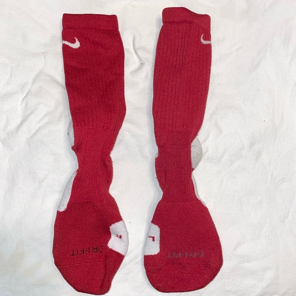 Nike - Picture 2 of 3